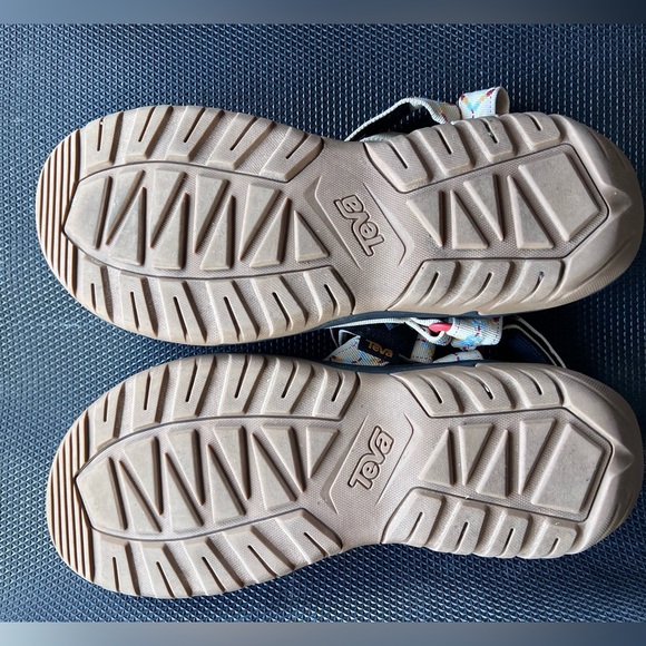 Teva Hurricane XLT2 size 13 - Picture 9 of 9